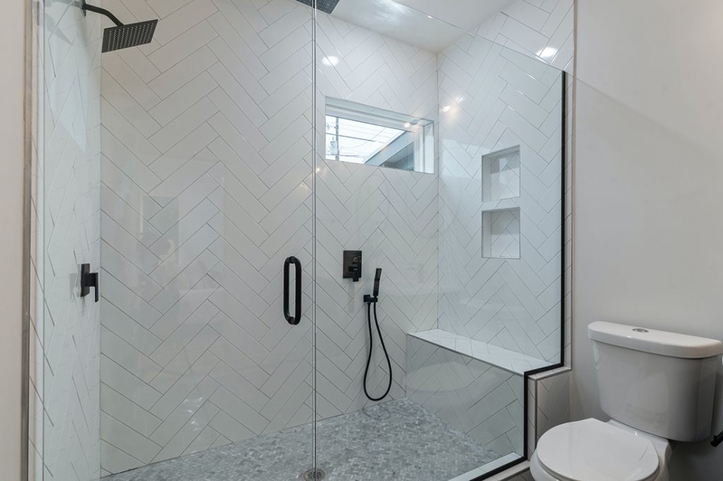 How much do shower screens cost?
